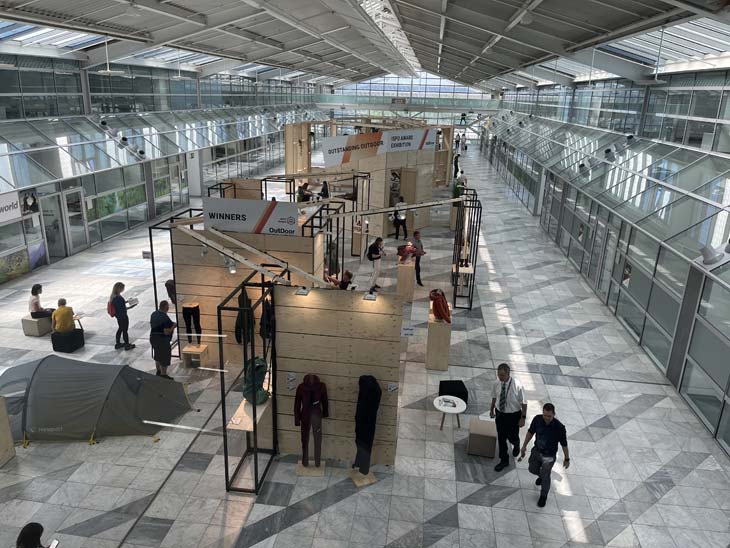 Alle Preistr&auml;ger der Ispo Awards bei der Outdoor by ISPO 2022 im MOC (&copy;Foto: Martin Schmitz)